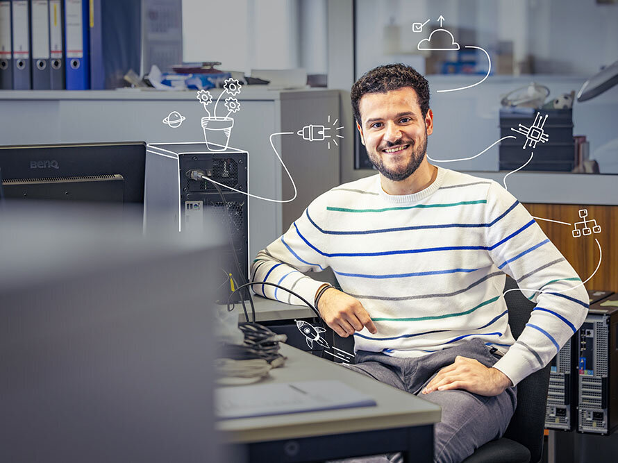 Blumen-Risse, Karriere, Ausbildung, Azubi, Informatiker-Systemintegration, Grau-Weiß, Mitarbeiter, Arbeiten-bei-Blumen-Risse
